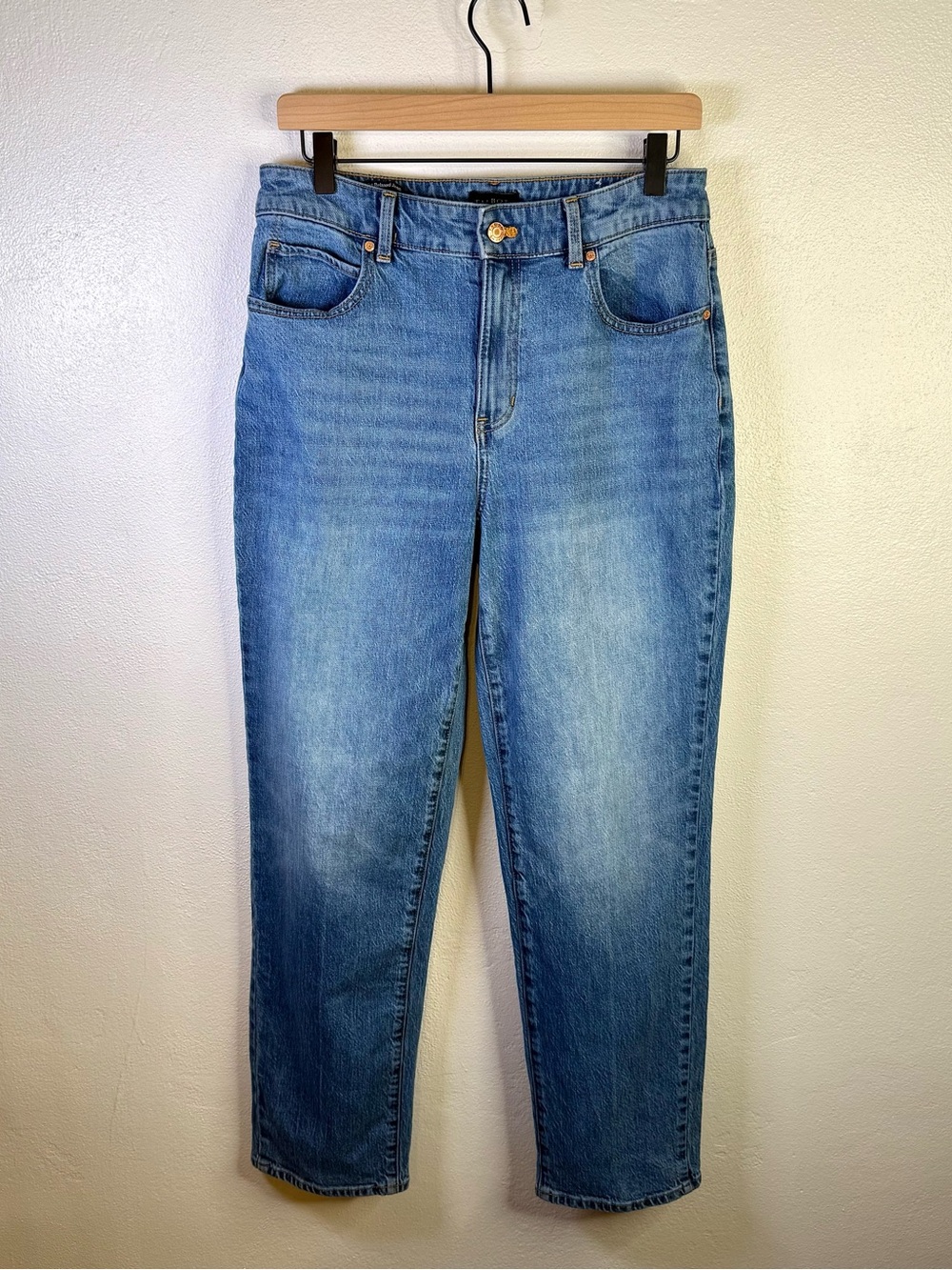 Talbots High Waist Relaxed Jean Straight Leg Calypso Wash Denim Women's Size 8